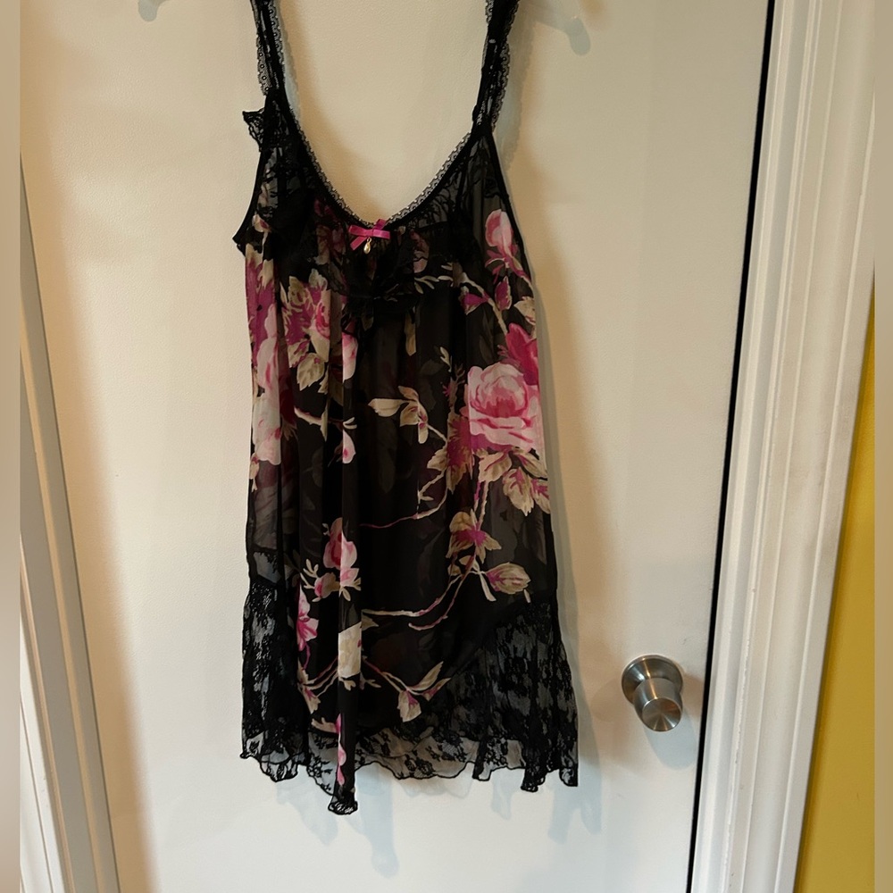 In Bloom Floral Lace Nightie  with Pink Accents- size medium
